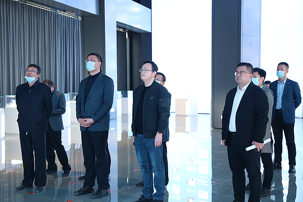 省发展改革委党组副书记、副主任李九红莅临秦创原集成电路加速器(西安电子谷核心区)考察调研