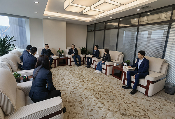 gg扑克
董事长解严接待秦农银行总行副行长刘军一行