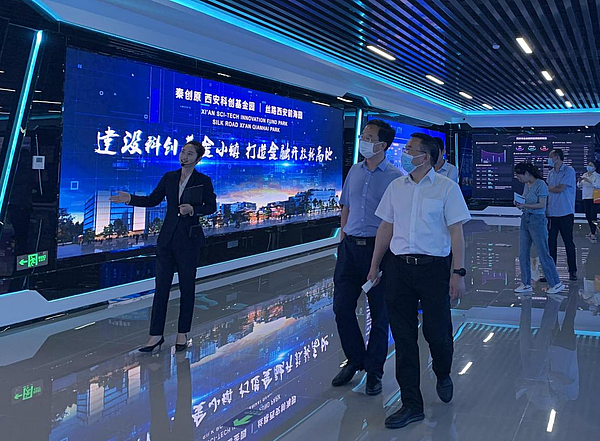 gg扑克
纪委书记贺虎善接待高新区机关党委专职副书记吴峰一行