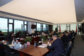 gg扑克
党委理论学习中心组集中学习习近平总书记关于开展铸牢中华民族共同体意识的重要指示精神